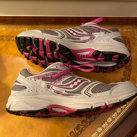 SAUCONY WOMEN'S GRAY COHESION 9 RUNNING SHOES - Picture 3 of 7